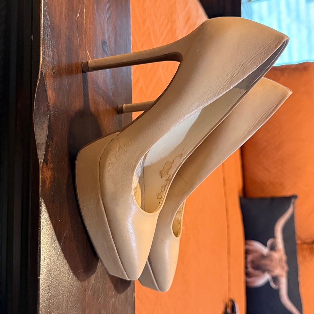 Jessica Simpson Nude Heels